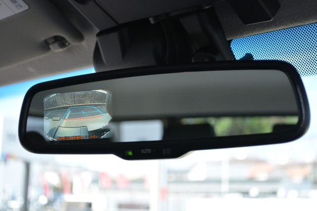 トヨタ:ランドクルーザー70