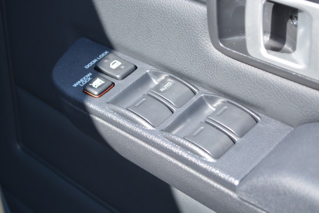 トヨタ:ランドクルーザー70