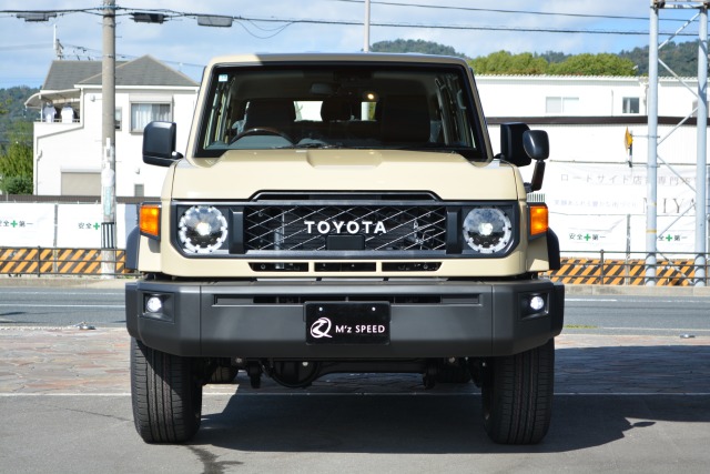 トヨタ:ランドクルーザー70