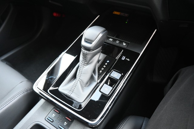 トヨタ:カローラクロス