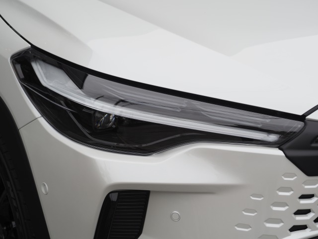 トヨタ:カローラクロス