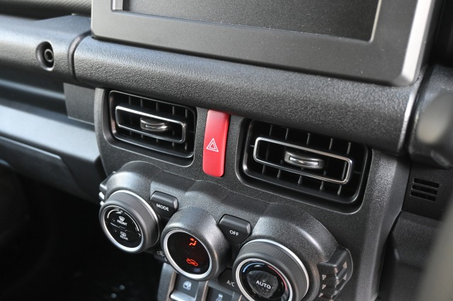 スズキ:ジムニーノマド