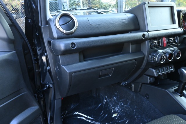 スズキ:ジムニーノマド