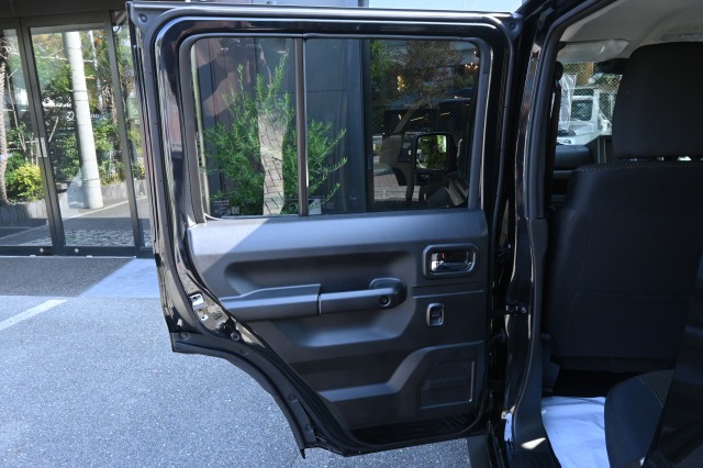 スズキ:ジムニーノマド