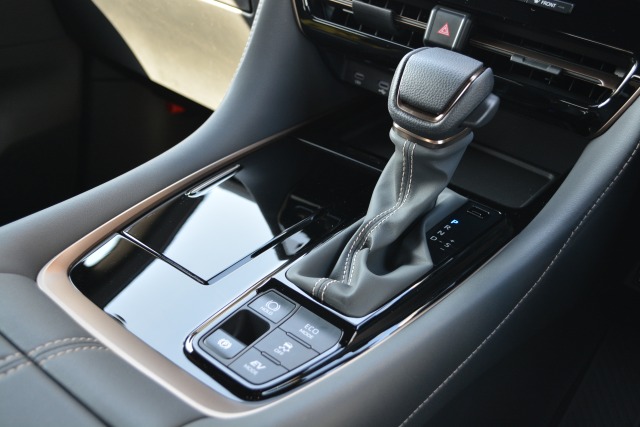 トヨタ:アルファード