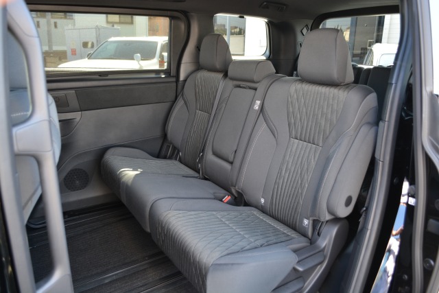 トヨタ:アルファード