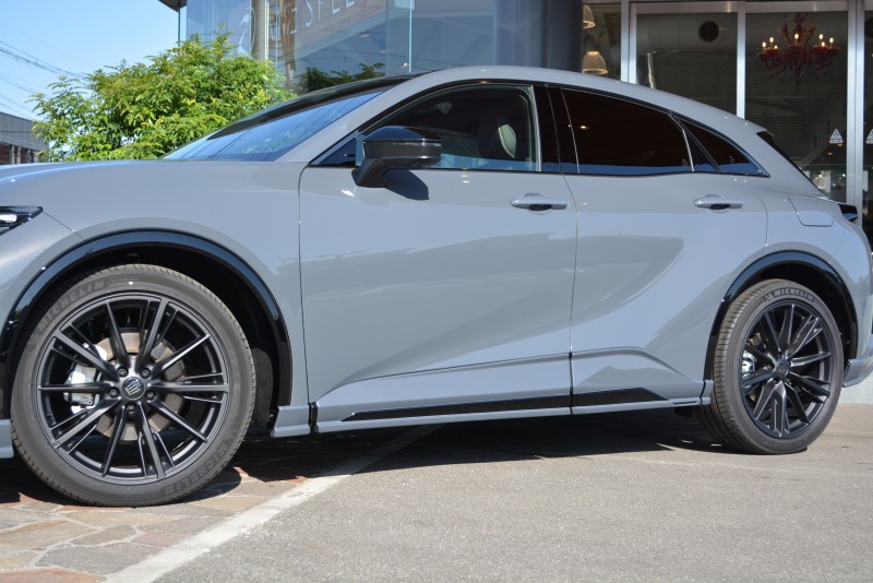 トヨタ:クラウンスポーツ