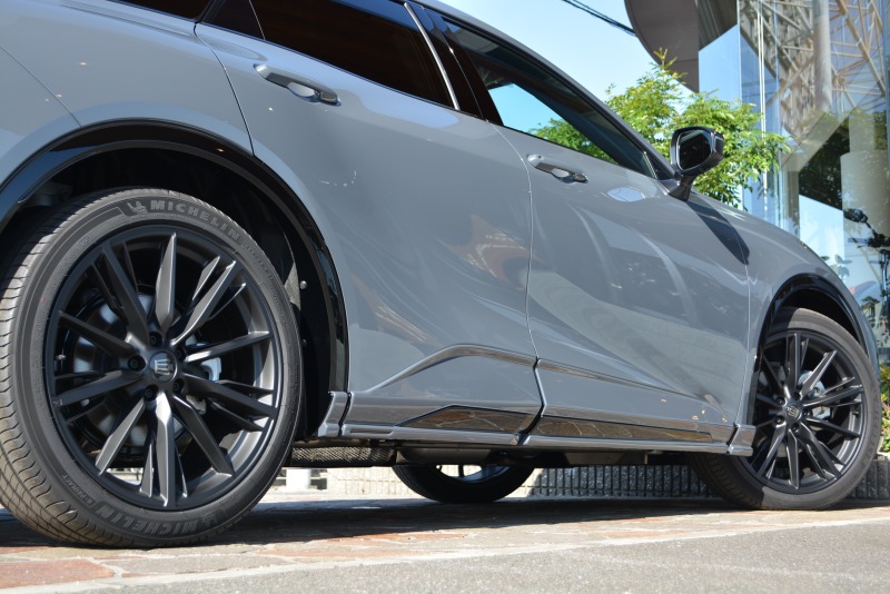 トヨタ:クラウンスポーツ