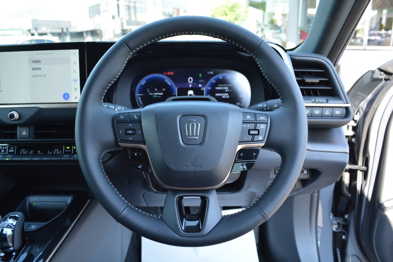 トヨタ:クラウンスポーツ