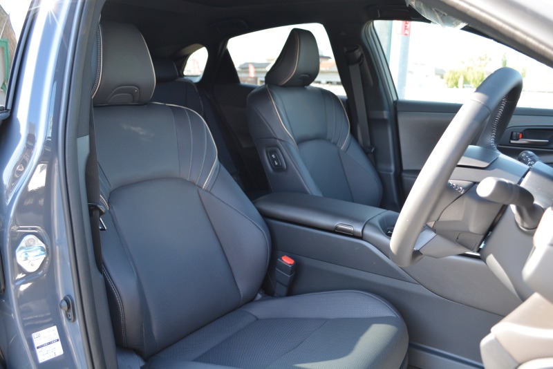 トヨタ:クラウンスポーツ