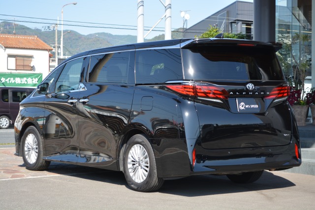 トヨタ:アルファード