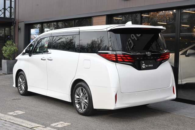 トヨタ:アルファード