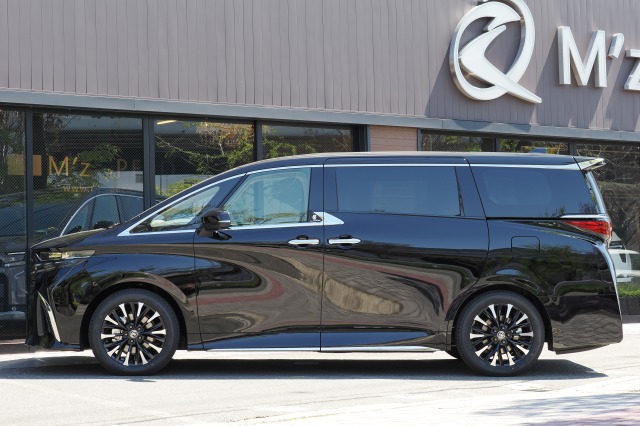 トヨタ:アルファード