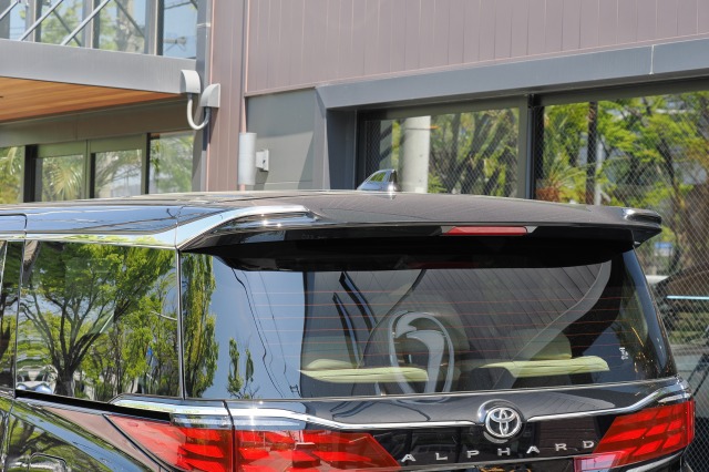 トヨタ:アルファード