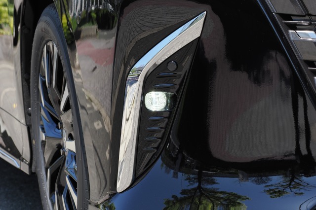 トヨタ:アルファード