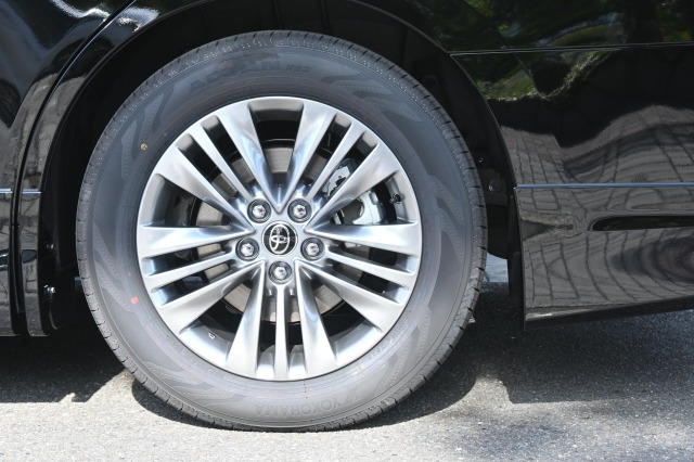 トヨタ:アルファード