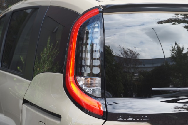 トヨタ:シエンタ