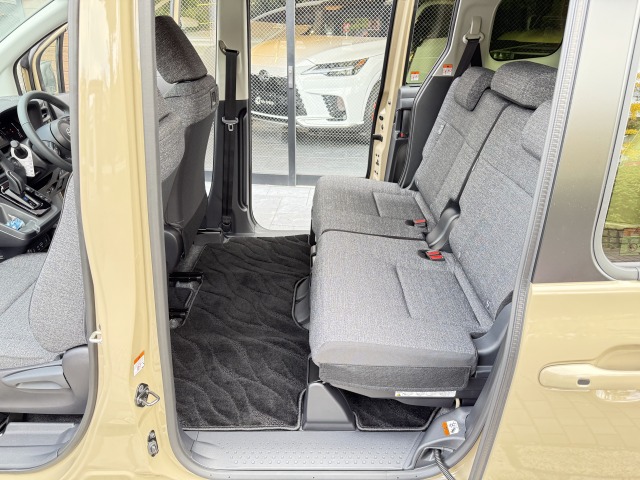 トヨタ:シエンタ