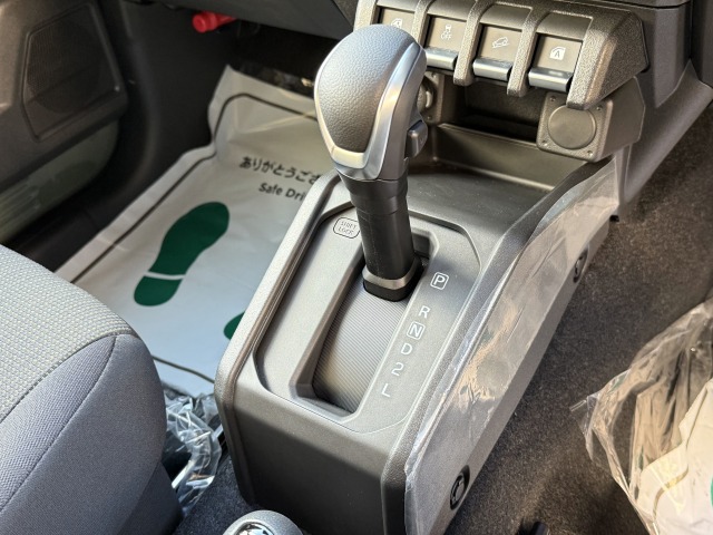 スズキ:ジムニーノマド