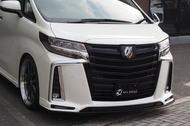 トヨタ:アルファード