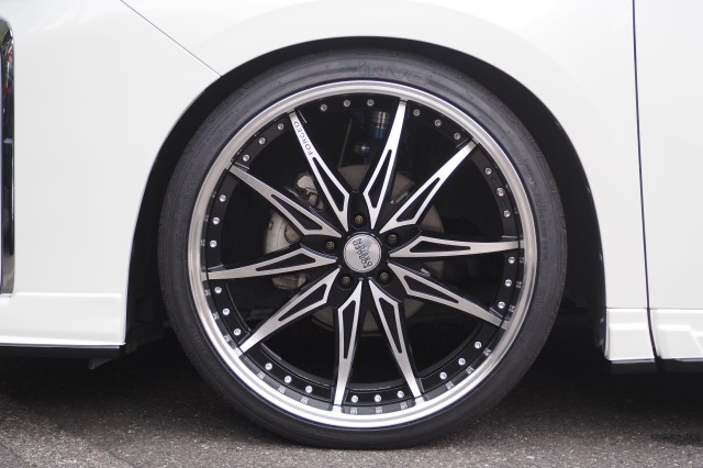 トヨタ:アルファード