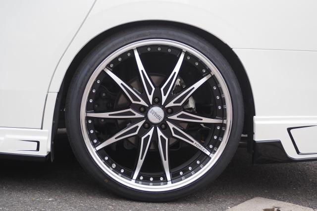 トヨタ:アルファード