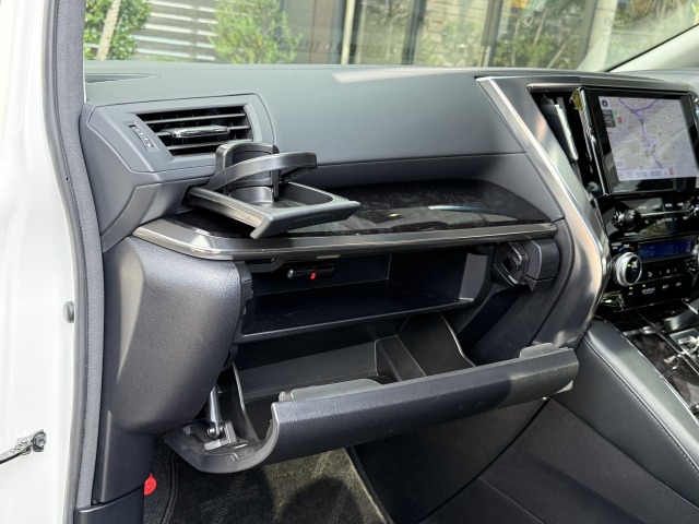 トヨタ:アルファード