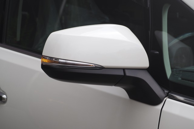 トヨタ:アルファード