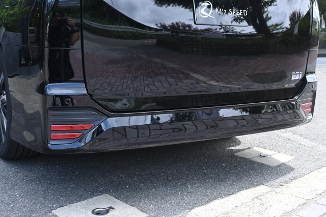 トヨタ:ヴォクシー