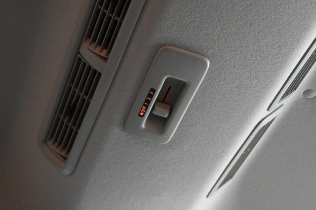 ミツビシ:デリカミニ