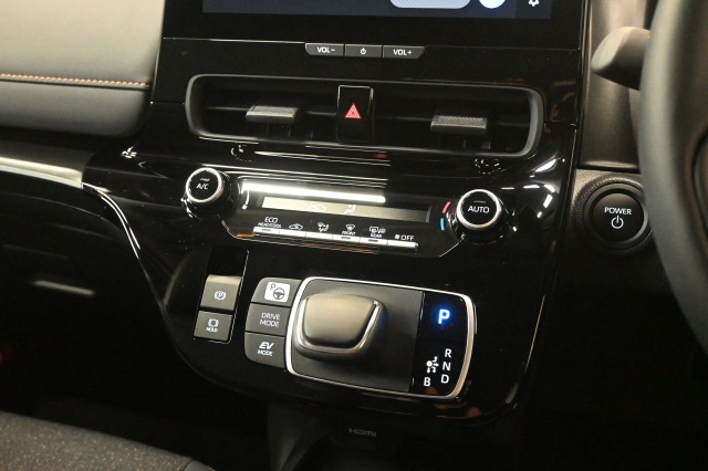 トヨタ:アクア※車両販売は終了致しました※