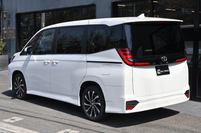 トヨタ:ノア(エアロボディ）