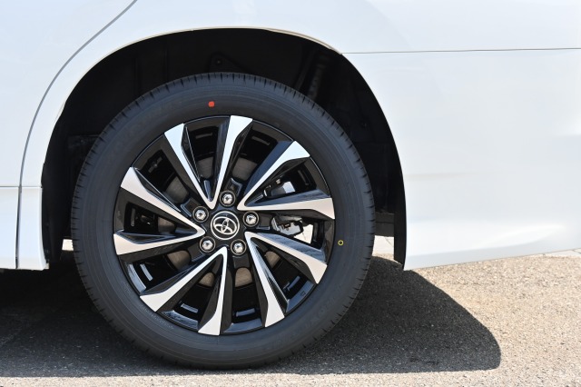 トヨタ:ノア(エアロボディ）