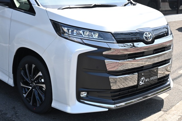 トヨタ:ノア(エアロボディ）