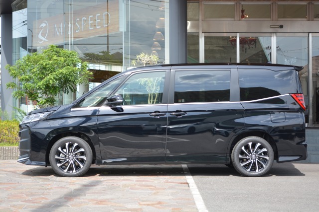 トヨタ:ノア(エアロボディ）