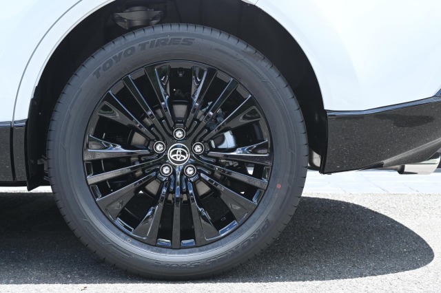 トヨタ:ハリアー