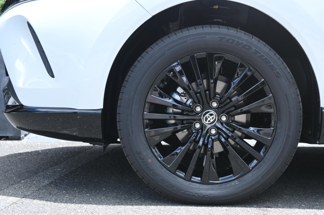 トヨタ:ハリアー