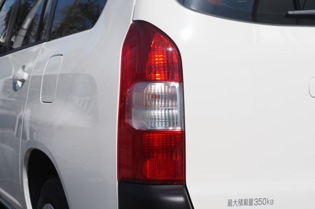 トヨタ:プロボックス