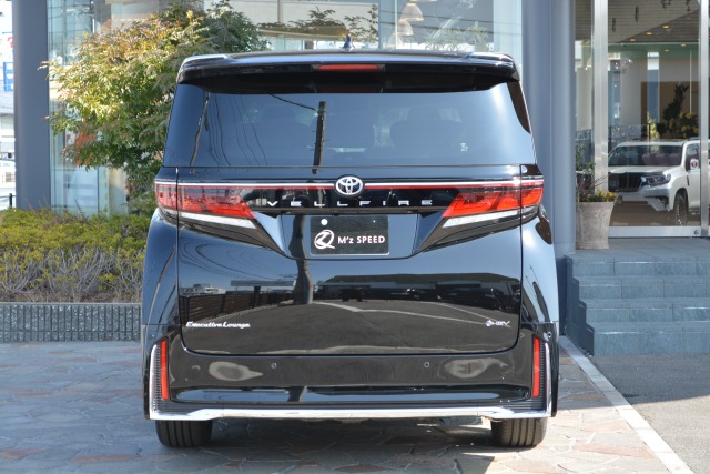 トヨタ:ヴェルファイア