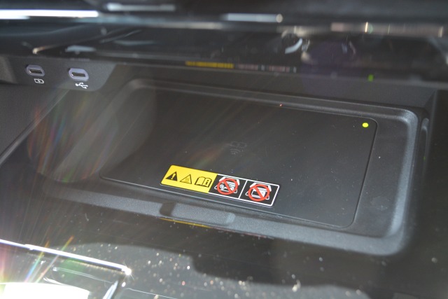 トヨタ:ヴェルファイア