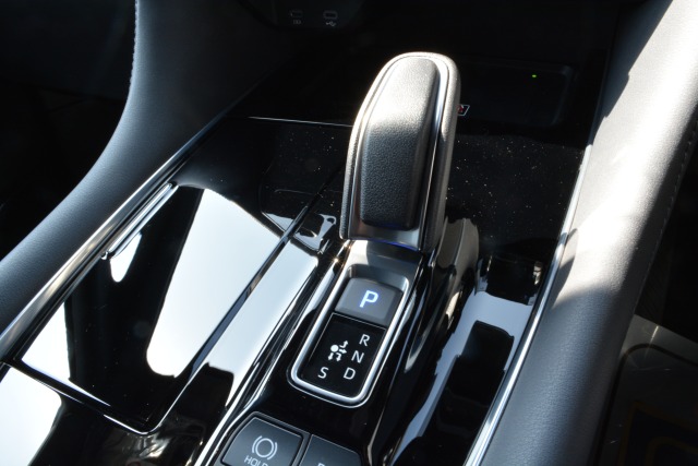 トヨタ:ヴェルファイア