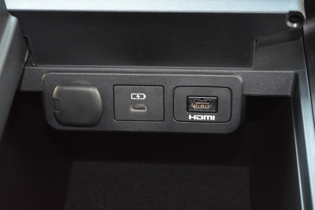 トヨタ:ヴェルファイア