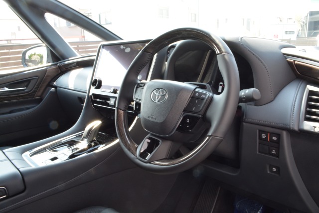 トヨタ:ヴェルファイア