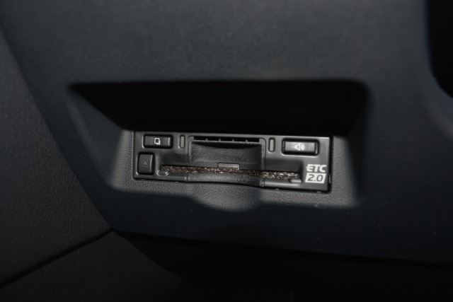 トヨタ:ヴェルファイア