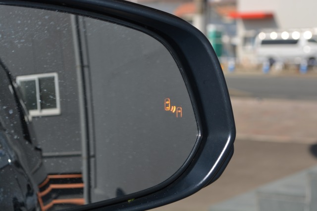 トヨタ:ヴェルファイア