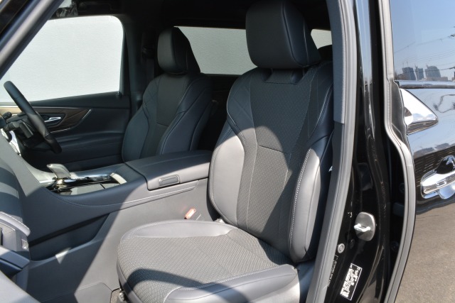 トヨタ:ヴェルファイア