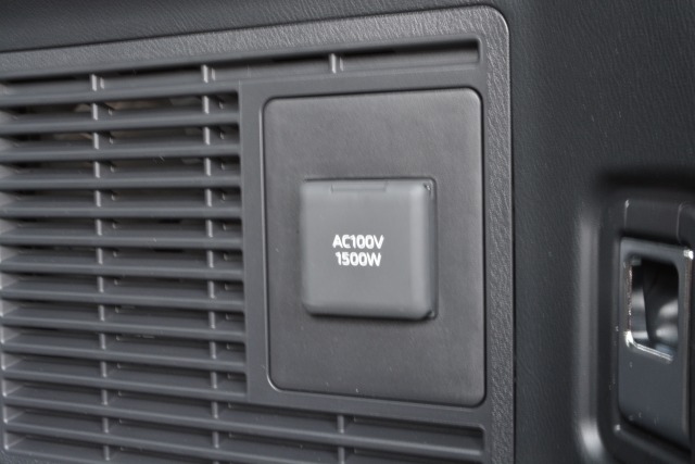 トヨタ:ヴェルファイア