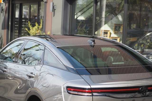 トヨタ:クラウンクロスオーバー