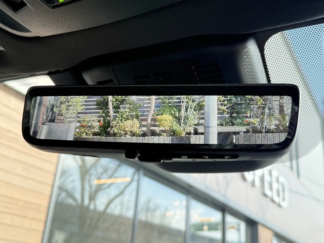 トヨタ:クラウンクロスオーバー