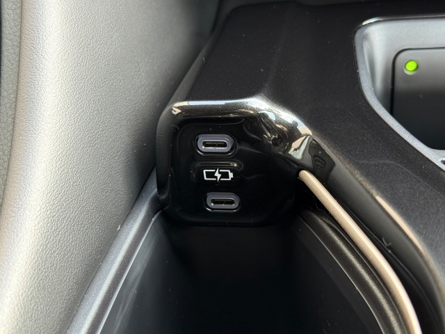 トヨタ:クラウンクロスオーバー